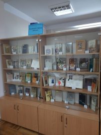 2 746a8bd3 7f3b 4256 B6f8 66bc800fd14e